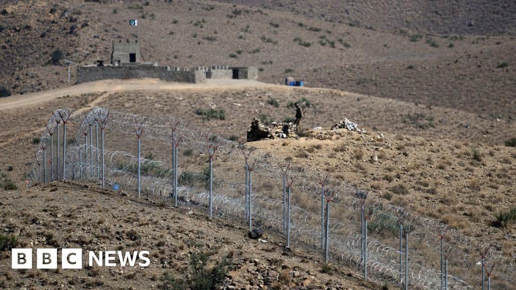 pakistan-launches-deadly-air-strikes-in-afghanistan-reigniting-tensions