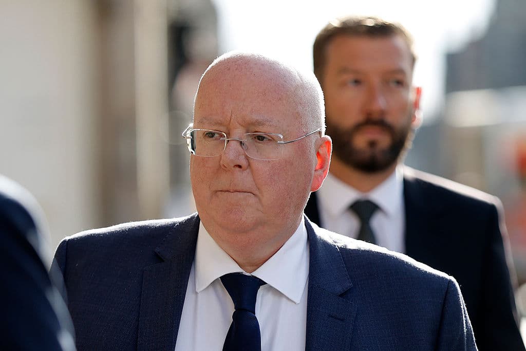 scottish-nationalists-hang-on-to-power-without-authority