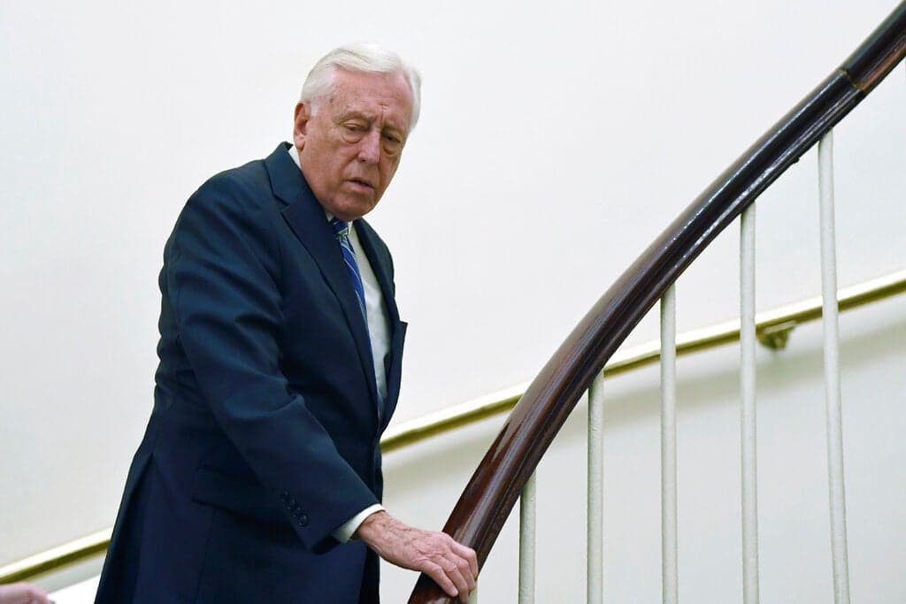 maryland-voters-tap-hoyers-hand-picked-successor-incumbents-in-democratic-primaries