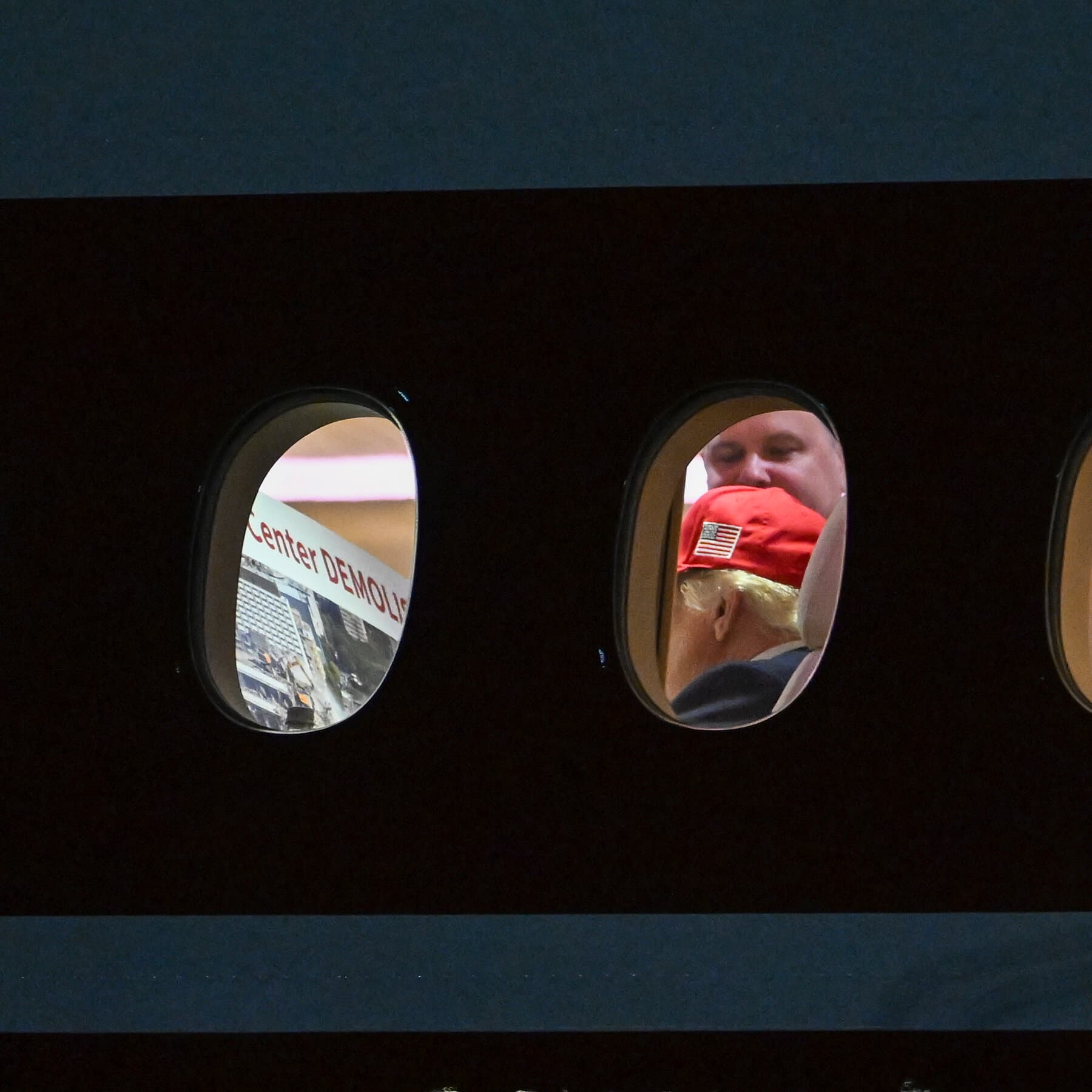 trump-air-force-one-photos-fuel-kennedy-center-demolition-speculation