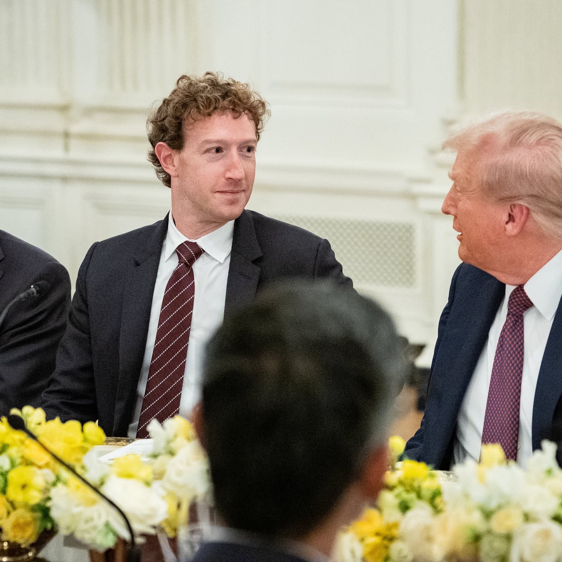 trump-calls-ai-fears-a-hoax-inside-the-white-house-the-debate-is-more-complex