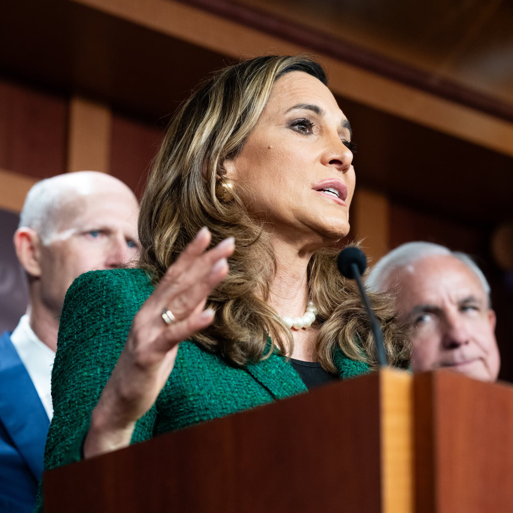 gop-representative-breaks-with-trump-in-ad-hispanics-feel-betrayed