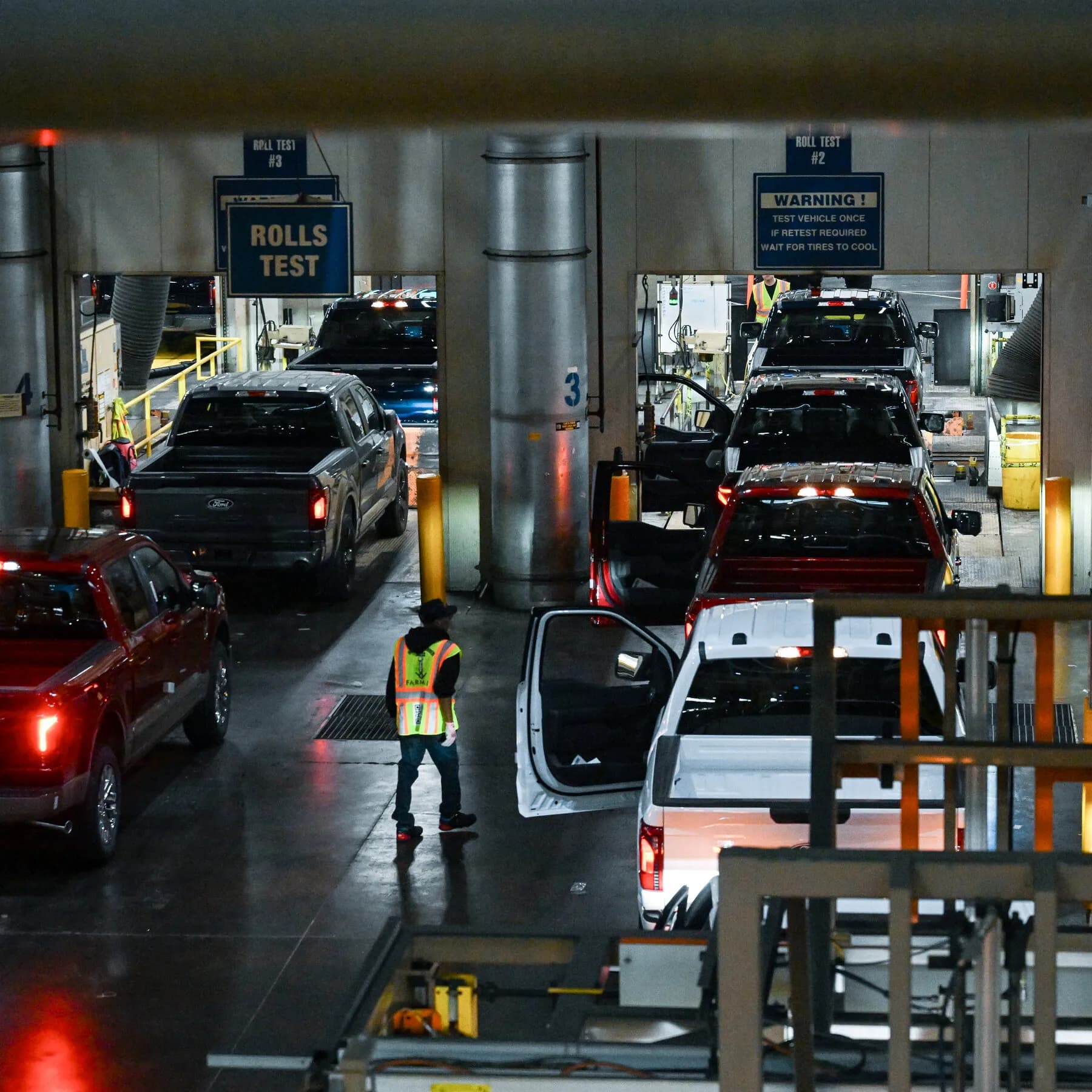 trump-sharply-scales-back-fuel-economy-rules-for-new-cars