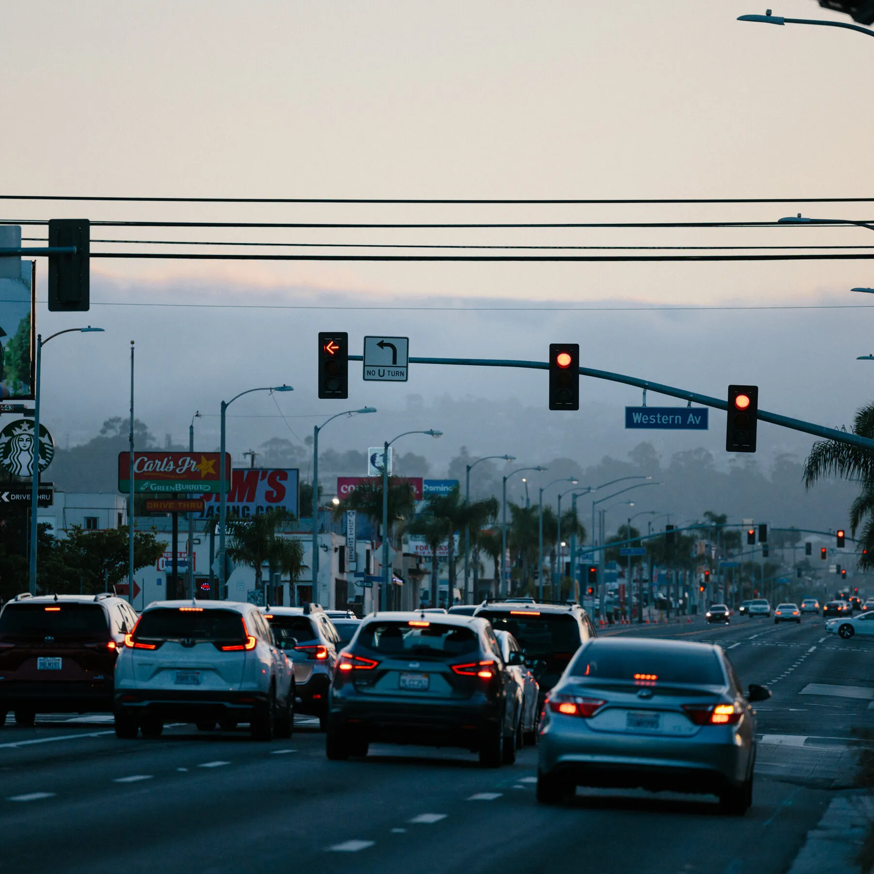 california-sues-to-block-trump-from-weakening-fuel-economy-rules