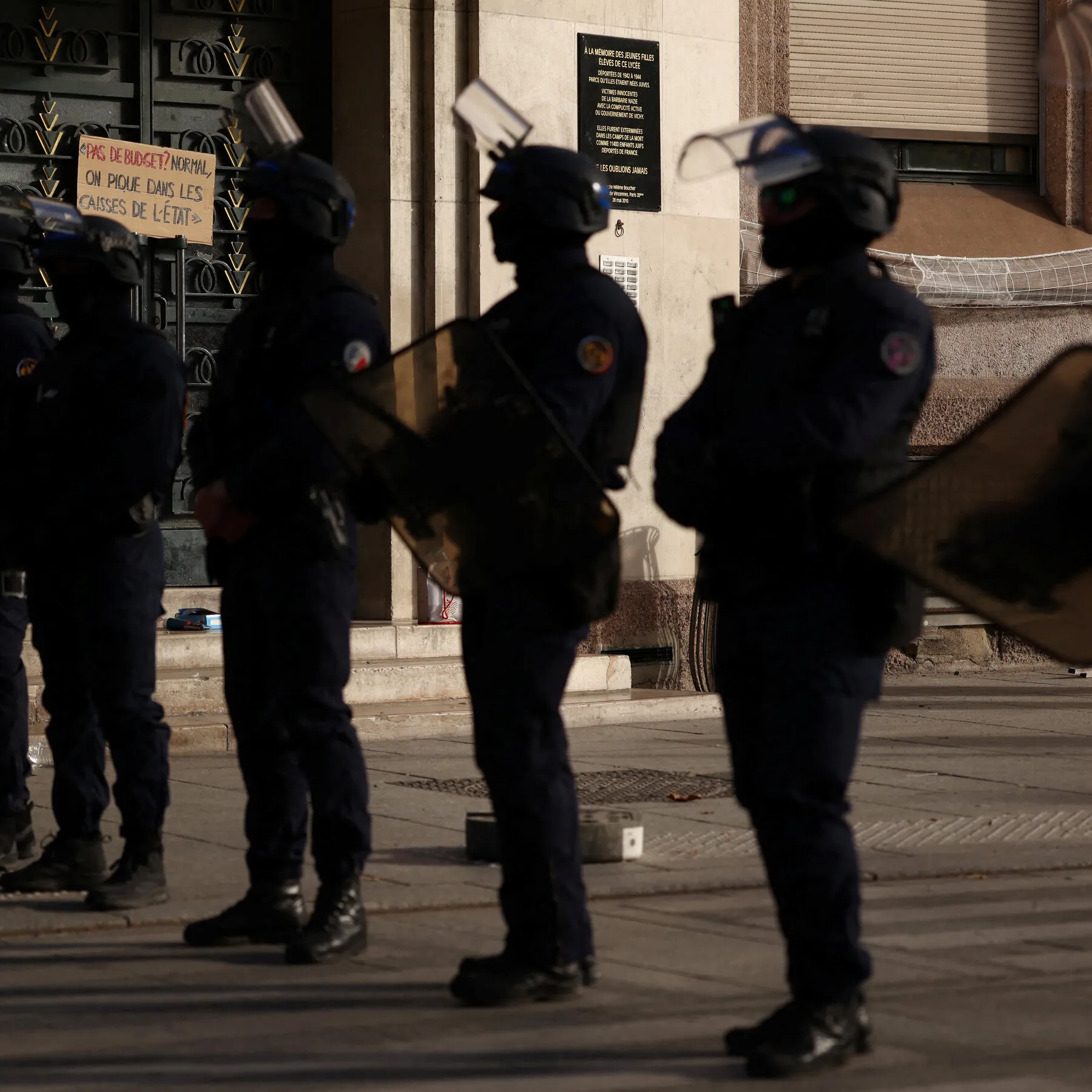 france-is-veering-toward-a-potential-debt-crisis-amid-protests-and-turmoil
