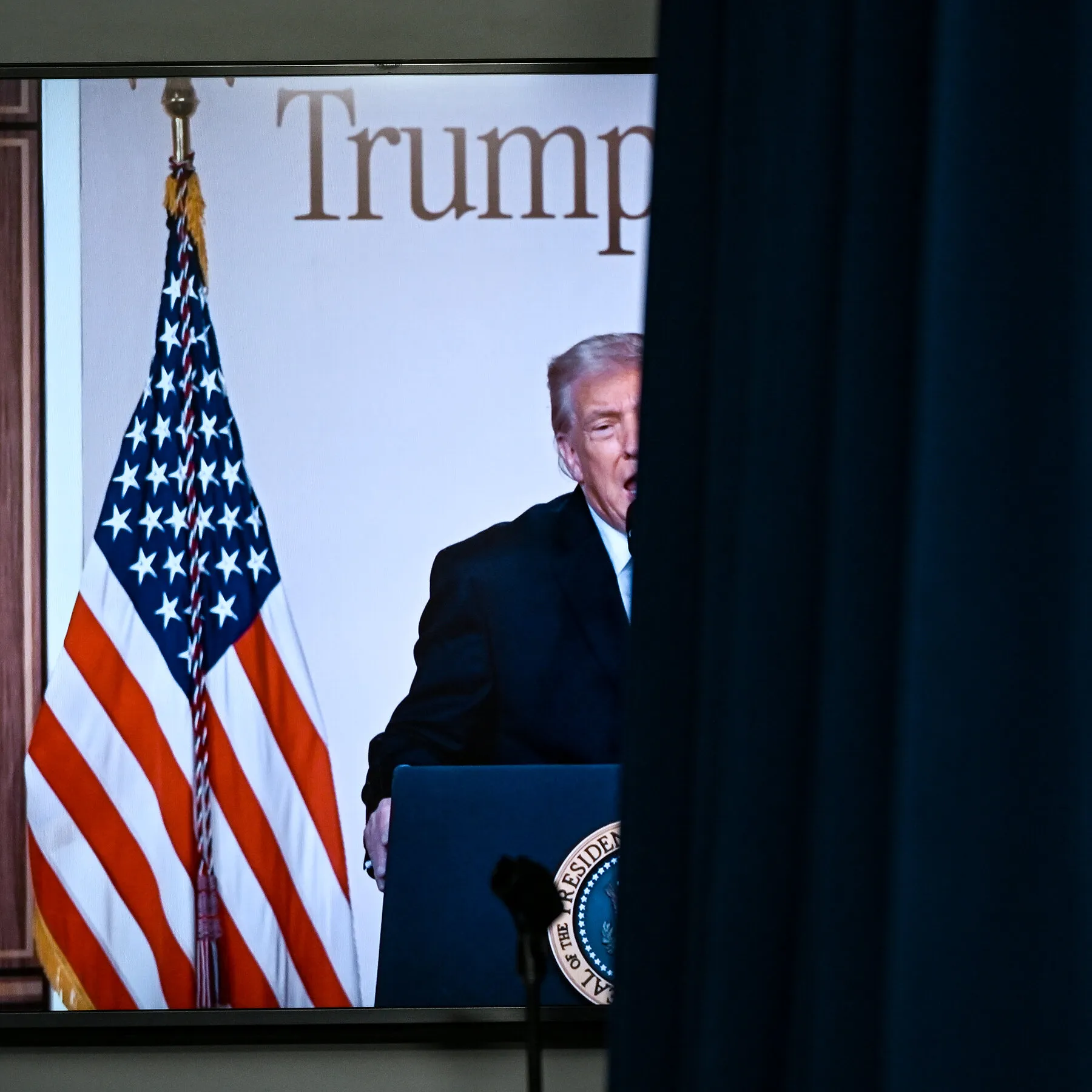 republicans-barely-mention-trump-in-political-ads-ahead-of-the-midterms