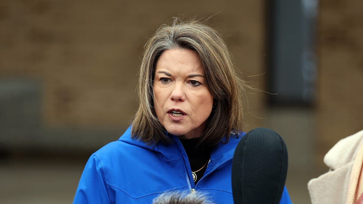 rep-angie-craigs-campaign-is-quietly-distancing-the-minnesota-senate-hopeful-from-aipac